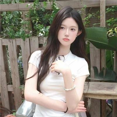 梅艳芳菲